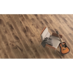 Egger PRO Comfort, 10/31 Large HDF, EPC027 Dub Madura, V4