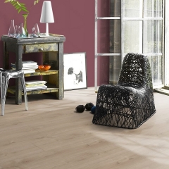 Parador Basic 600, Dub Avant broušený, zámecká palubka, V4