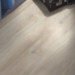 Egger PRO, 8/32 Classic (2018-20), EPL064 Dub Abergele přírodní, V4