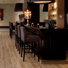 Berry Alloc Pure Loc Pro Teak natur 3181-3035 - interiér