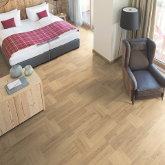Egger PRO, 8/32 Kingsize, EPL058 Dub Clifton přírodní
