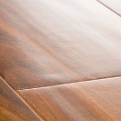 Quick-Step Rustic, RIC 1415, Ořech tichomořský, prkna - detail povrchu