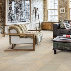 Kährs ID, Chevron - bordura, Dub Chevron White, V4