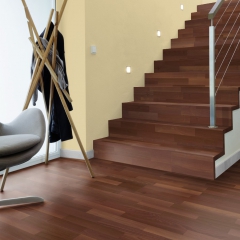 Tilo Třívrstvá parketa Akát pařený classic lak - interiér