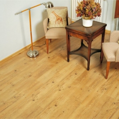 Finfloor Quattro Country Borovice stoletá - interiér