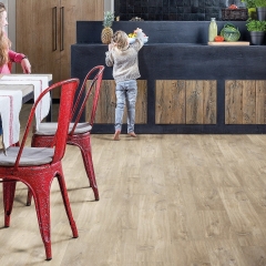 Quick-Step Balance Rigid Click Plus V4, Kaňonový dub světle hnědý s řezy pilou, RBACP40031
