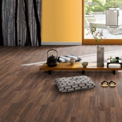 Parador Classic 1050, Ořech přírodní olejovaný, 3-pásový