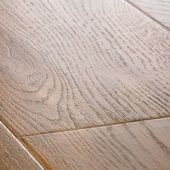 Quick-Step Rustic, RIC 1429, Dub zimní hnědý, prkna - detail povrchu