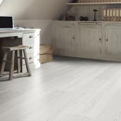 Balterio Xperience 758 Cypřiš benátská - interiér