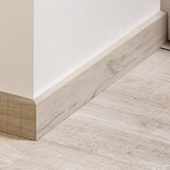 Quick-Step obvodová lišta, Dub Cérusé béžový světlý 005, 55x10mm