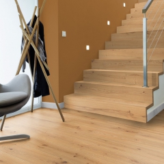 Tilo Selské prkno 176mm Easy Floors 2,5 Dub kartáčovaný s fází lak - interiér