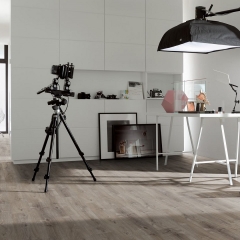 Parador Classic 1070, Dub Valere tmavě bělený, selský vzor, V4