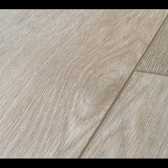 Quick-Step Balance Click V4, Hedvábný dub šedohnědý BACL40053