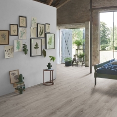 Parador Classic 1070, Dub Valere perlově šedý bělený, selský vzor, V4